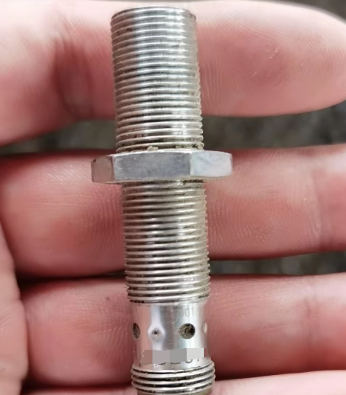 维进口铣刨机后轮转向传感器24761 维进口铣刨机后轮转向传感器24761